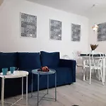 Witrazowa Komnata - Old Town Apartment